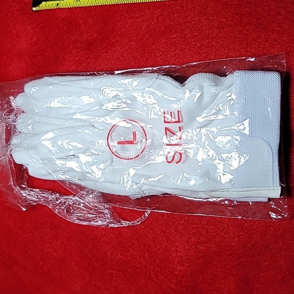 Golf gloves Lg white cotton New without tags palm and finger nubs open bag - Picture 5 of 5